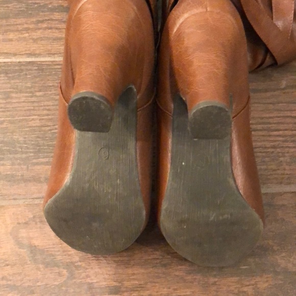 Brown boots - Picture 3 of 4